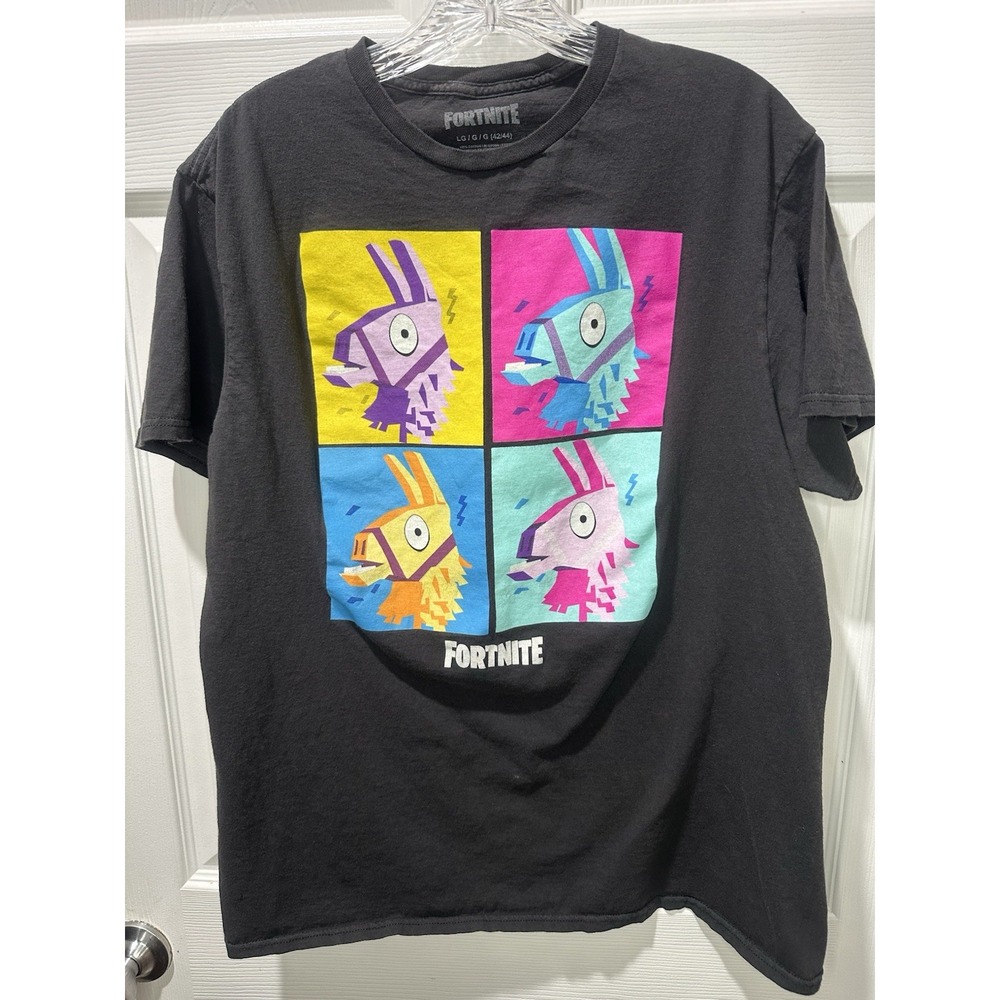 Fortnite Graphic T-Shirt  Size Large‎ Black Solid Short Sleeve Video Game
